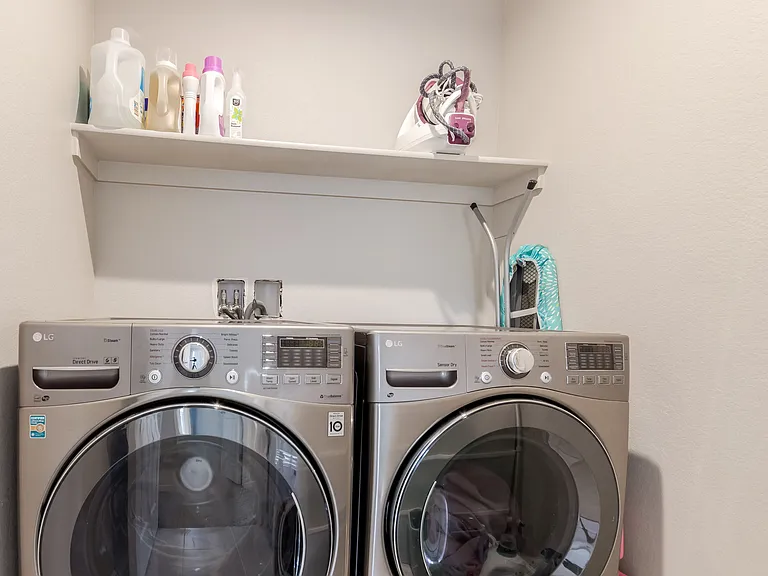 7153 Othello St — Photo 36