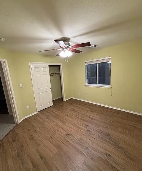 7420 W Magic Mountain Ln — Photo 2