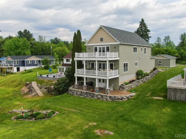 19611 Collins Lndg E, Alexandria Bay, NY 13607
