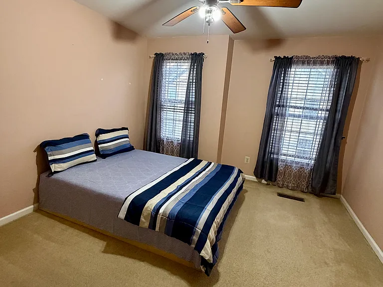 50 Clover Pl — Photo 18