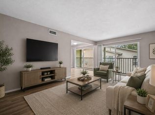 2124 Burton Dr APT 204, Austin, TX 78741