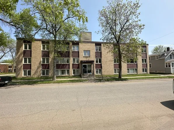 1101 N 7th Ave, Virginia, MN