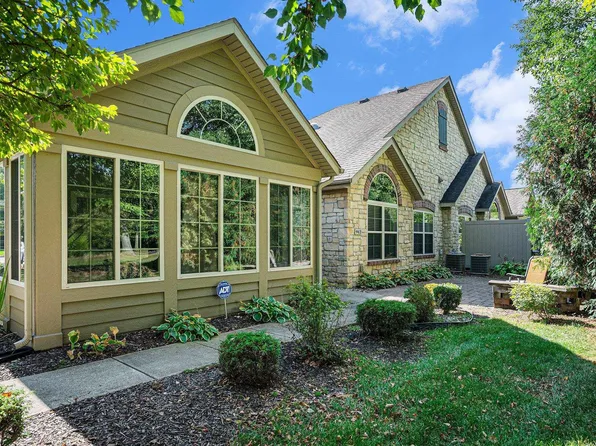 912 Dublin Dr, Mishawaka, IN 46545