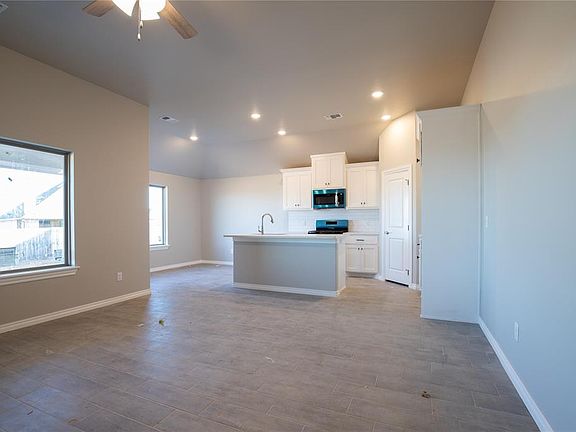5th image of 9213 NW 123rd St