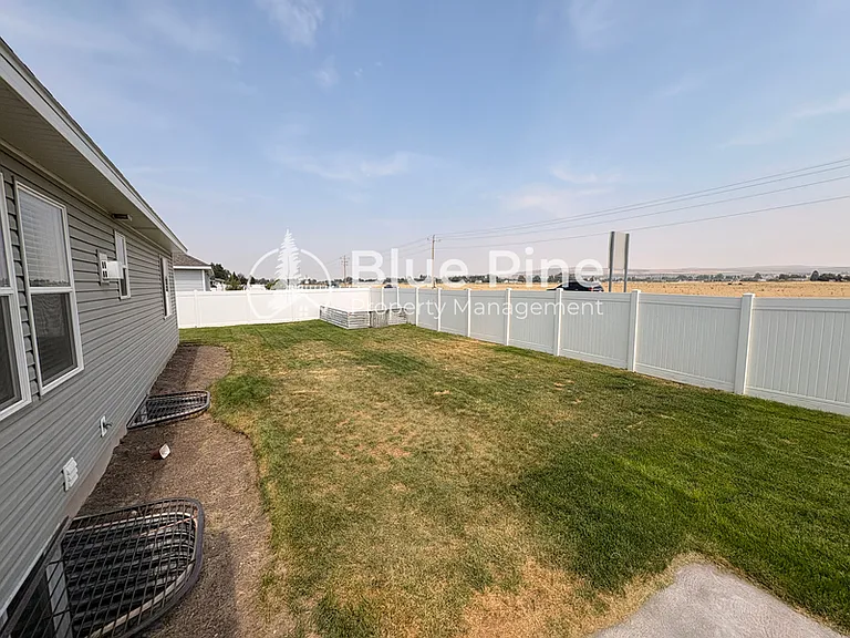 1890 Mesa Canyon Dr — Photo 28