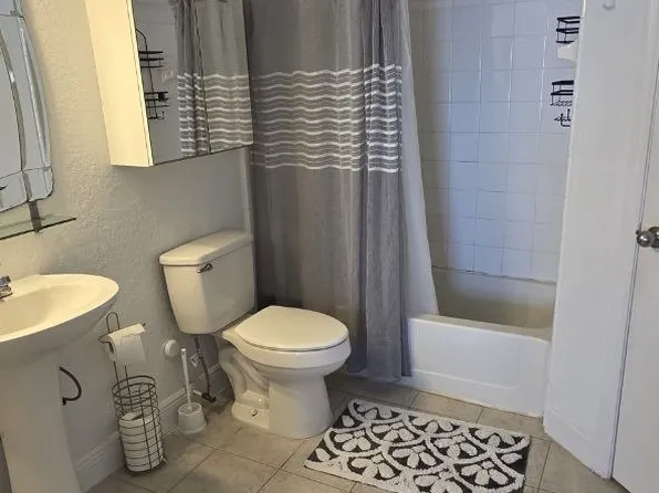 2217 Grand Cayman Ct APT 1238, Kissimmee, FL 34741