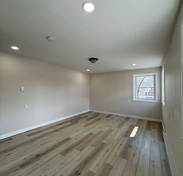 172 Stonewood Ave #3 — Photo 4