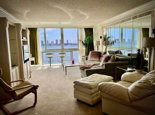 301 Lake Shore Dr APT 504, Lake Park, FL 33403