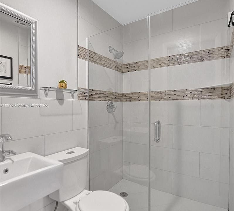 1st image of 21334 NE 18th Pl