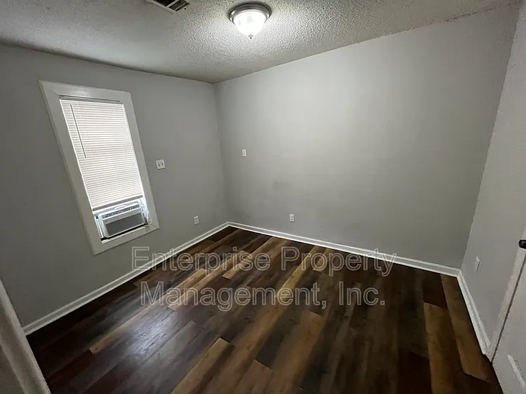 677 Buntyn St #2 — Photo 7
