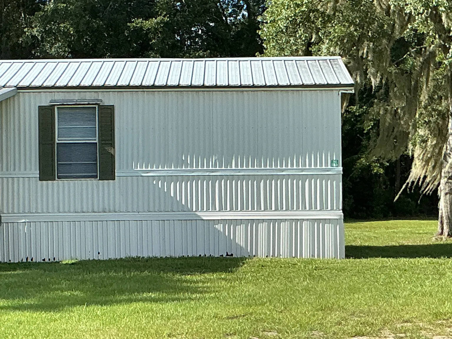 3 bed, 1100 sqft, $1,200 — Photo 2