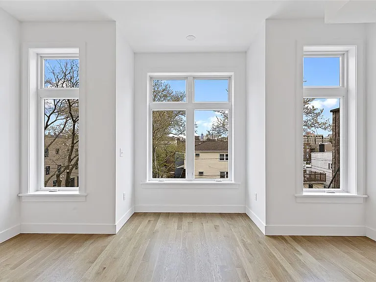 21 Giles Ave #2 — Photo 12