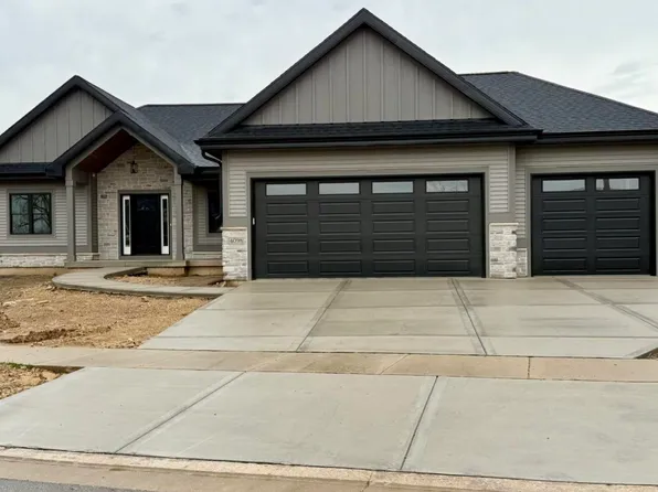 4098 Hanover Dr, Deforest, WI 53532