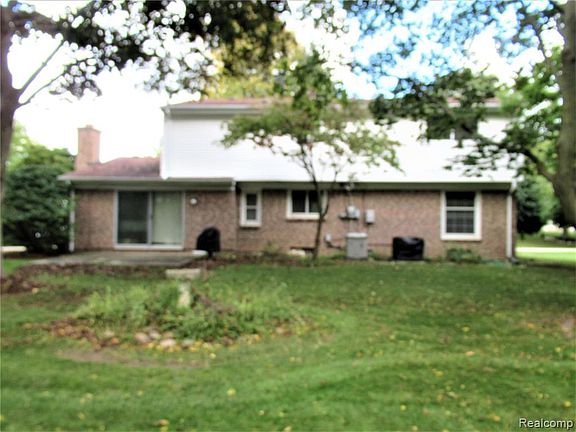 4th image of 4048 W Newland Dr