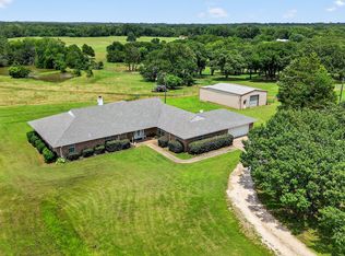 929 County Line Church Rd, Whitesboro, TX 76273