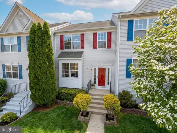 707 Kings Crest Dr, Stafford, VA 22554