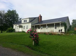 972 W Hill Rd, Hardwick, VT 05843