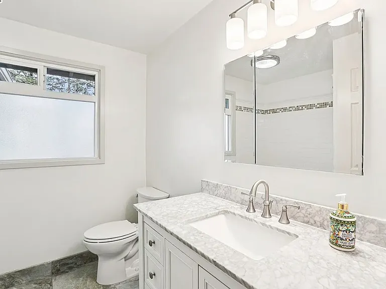18655 SE Yamhill Cir — Photo 23