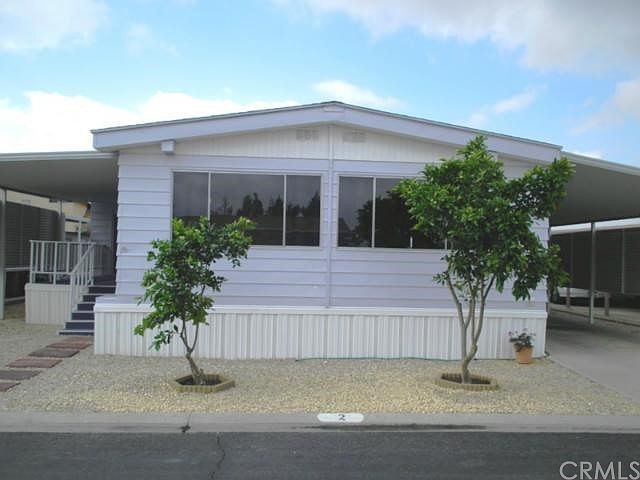 1300  W.  Menlo  Sp. 2,  Hemet,  CA  92543