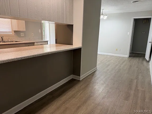 1216 Karen Rd — Photo 4