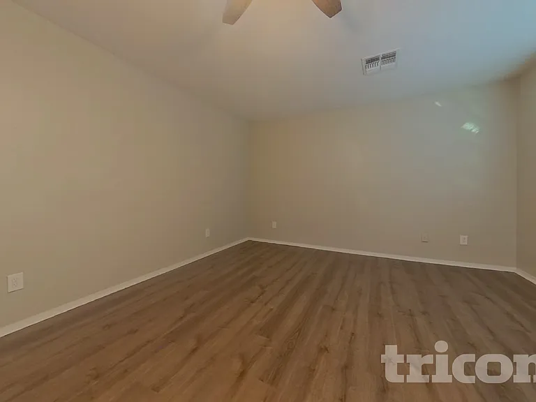 5733 W Milada Dr — Photo 7
