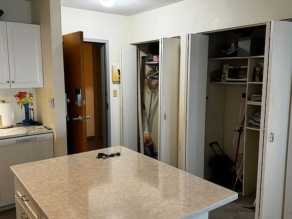 3rd image of 315 Park Lake Blvd APT 411