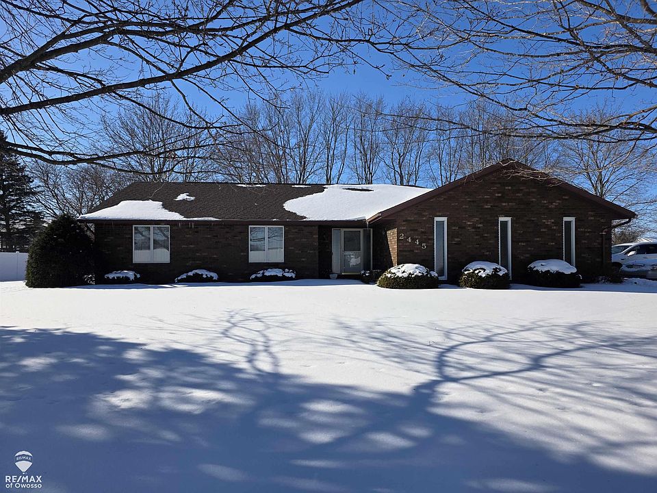 1st image of 2445 N Hickory Rd