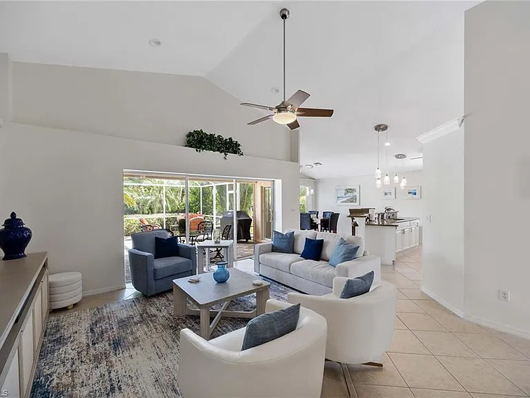 8468 Indian Wells Way — Photo 11