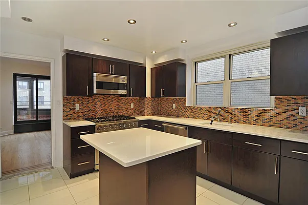 Rented by Maz Group NY | media 7