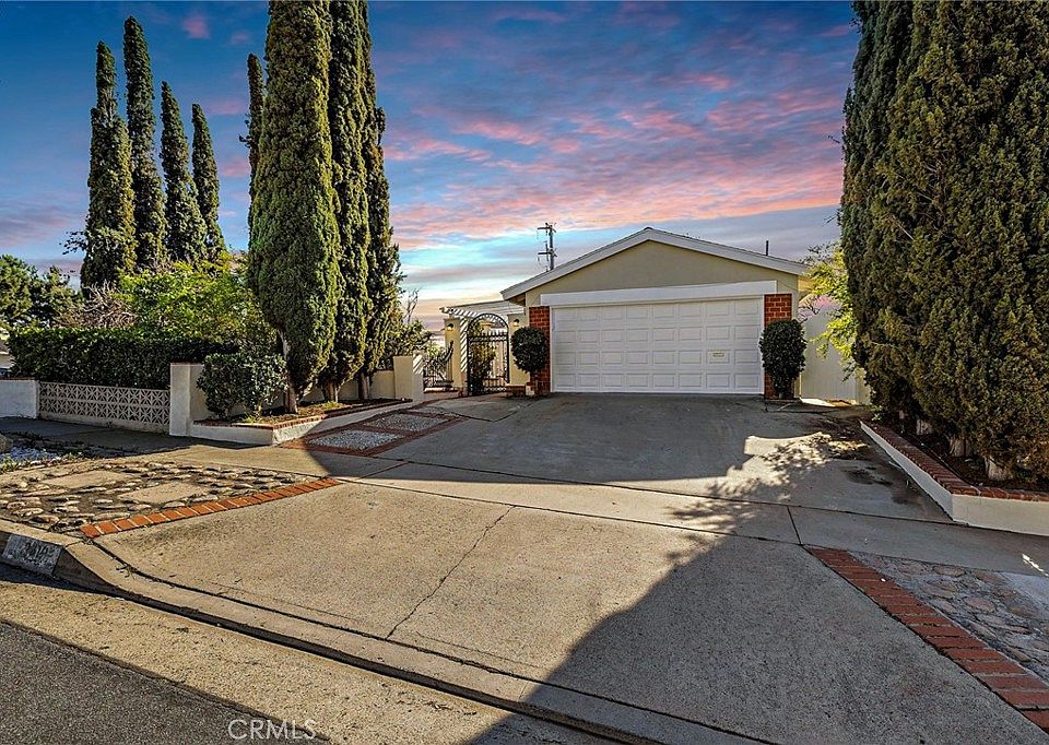 1st image of 24192 Birdrock Dr