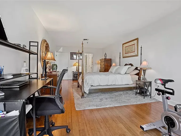 1 Marina Dr #204A — Photo 2