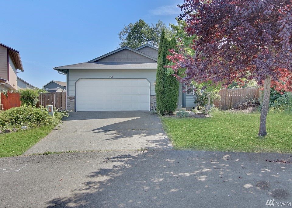1st image of 1725 199th Street Ct E