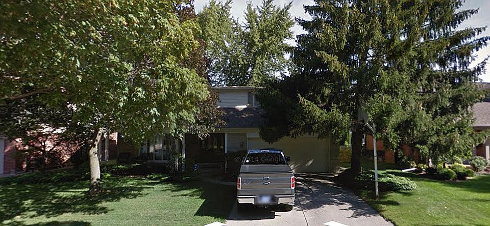 1st image of 958 Woods Ln