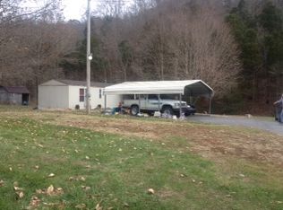 654 Gray Gap Rd, Burkesville, KY 42717
