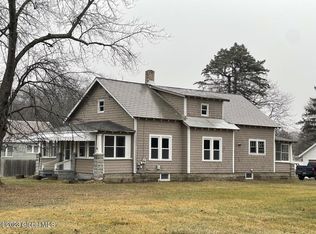 1232 Burgoyne Ave, Hudson Falls, NY 12839