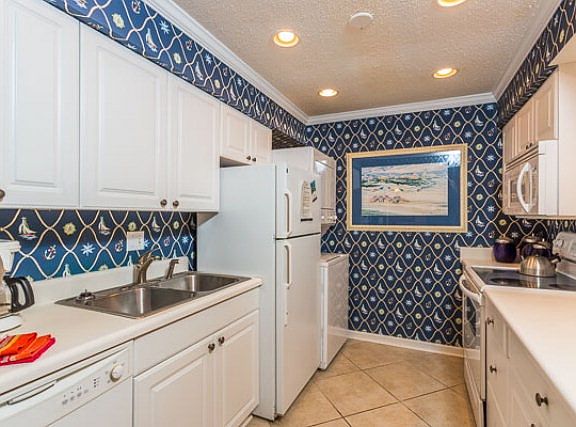 4th image of 850 Mallery St #14L