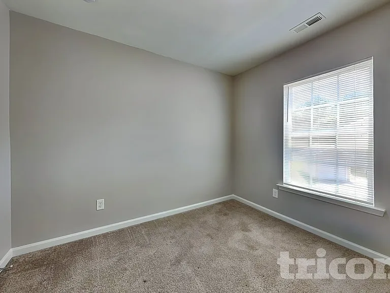 12437 Stumptown Rd — Photo 10