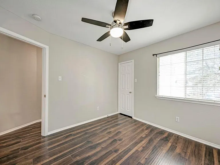 14428 Lilley Brook Cv — Photo 23