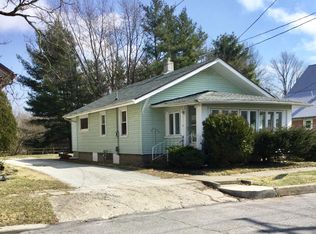 126 S Division St, Flora, IN 46929