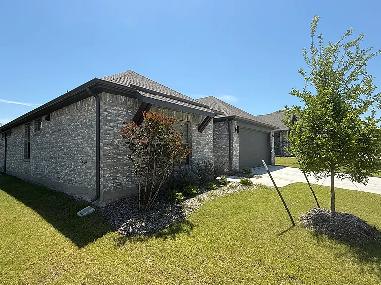 1911 Sandpiper Way — Photo 21