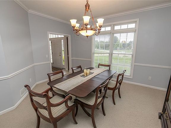5th image of 36785 Bellcrest Ct