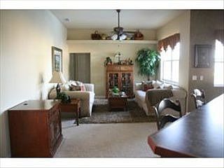 2nd image of 4615 SE 35th Pl