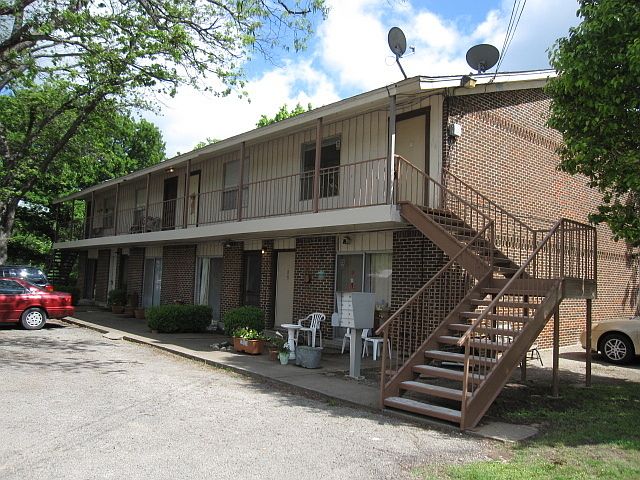 1st image of 317 College Ave APT 4