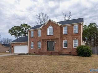 226 Chestnut Oak Cir, Owens X Rds, AL 35763