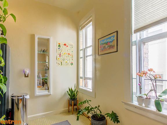 3rd image of 2135 Sacramento St #45
