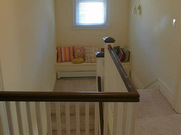 5th image of 2410 Bayswater Ave