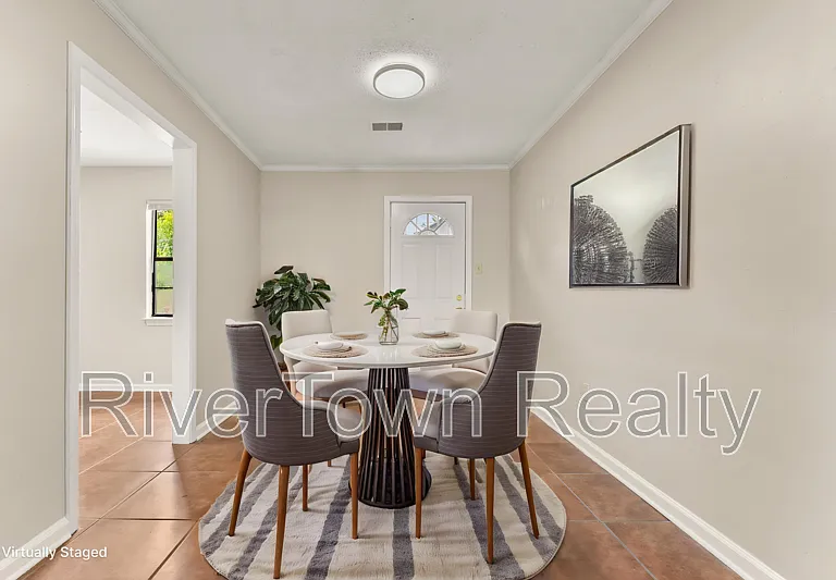 4585 Berrypick Ln S — Photo 8