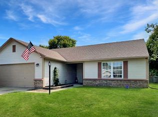 5735 Woodcote Dr, Indianapolis, IN 46221