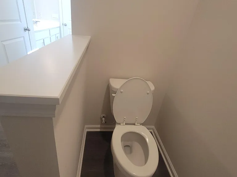 6724 Cardiff Dr — Photo 30