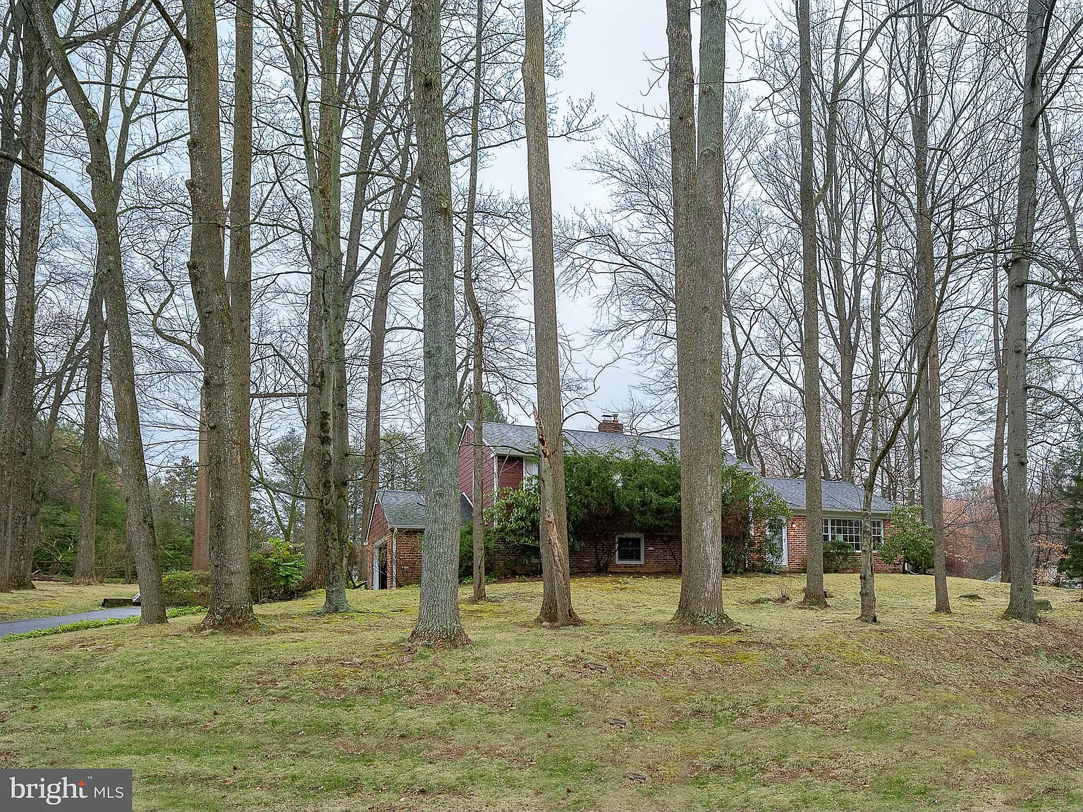 1637 Christine Ln photo 1
